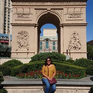 Meet your Posher, Reyna